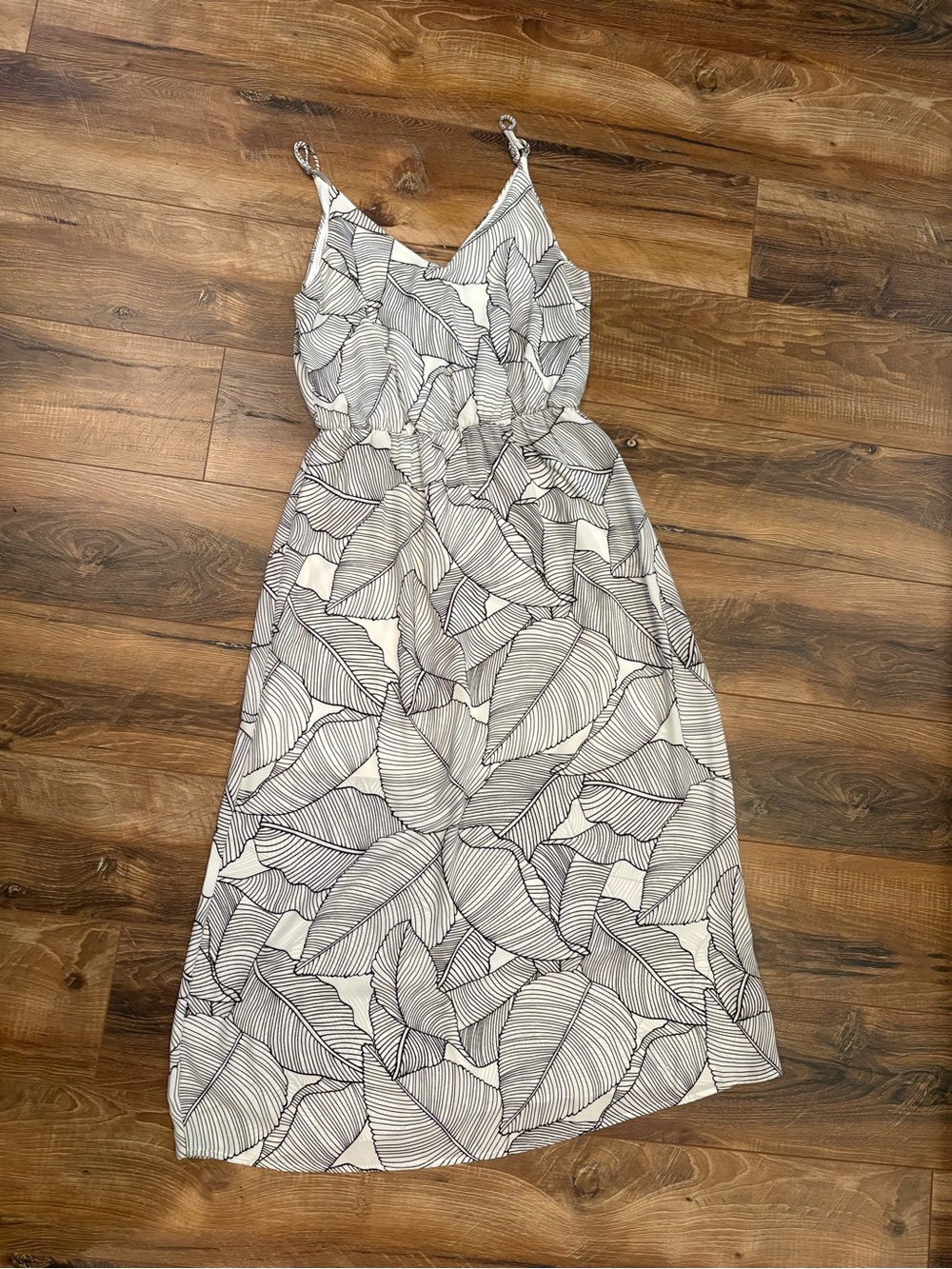 Sleeveless Leaf-Print Midi Dress - Sz S NWOT